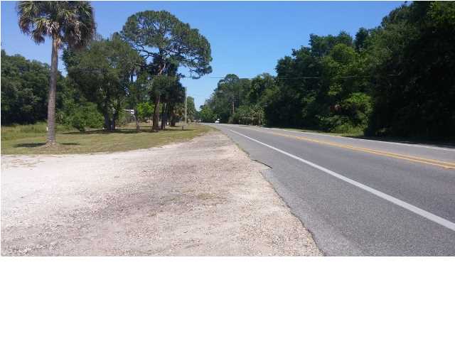 621 HWY 98 W, Apalachicola, FL 32320