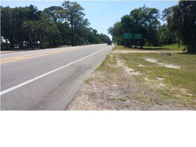 621 HWY 98 W, Apalachicola, FL 32320