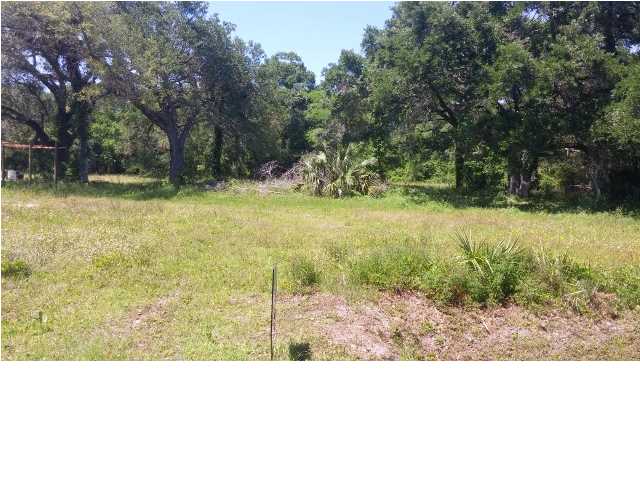 621 HWY 98 W, Apalachicola, FL 32320