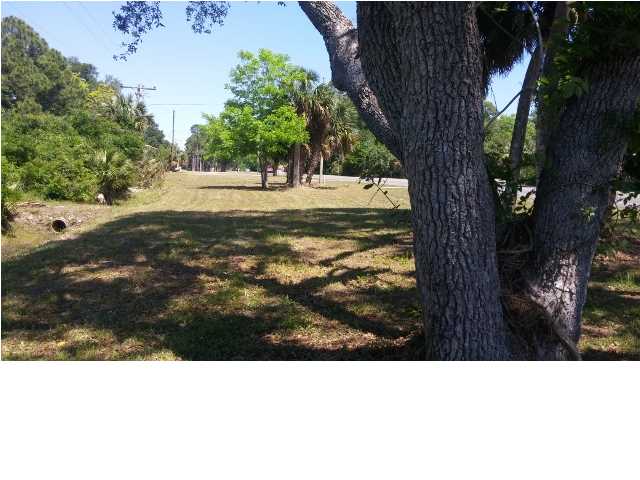 621 HWY 98 W, Apalachicola, FL 32320