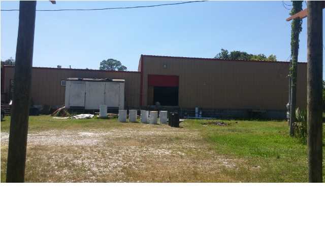 621 HWY 98 W, Apalachicola, FL 32320