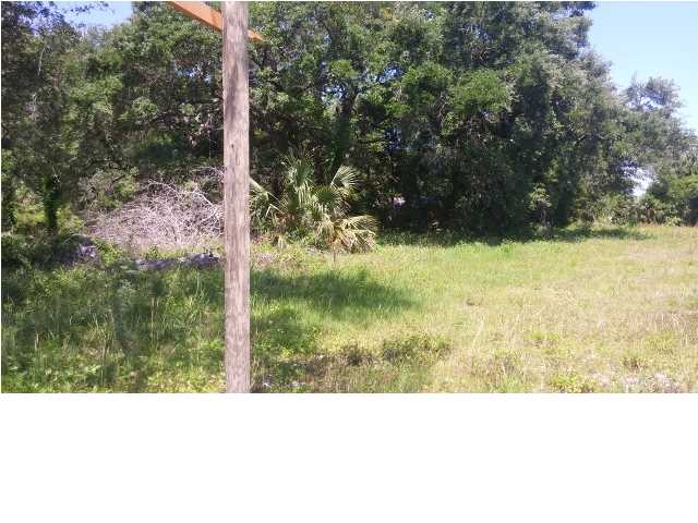 621 HWY 98 W, Apalachicola, FL 32320