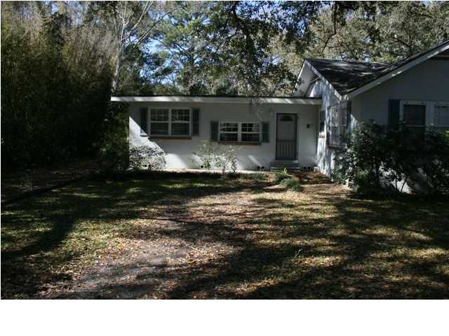 10 SHADOW LN, Apalachicola, FL 32320
