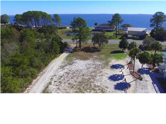 2081 HWY 98, Carrabelle, FL 32322