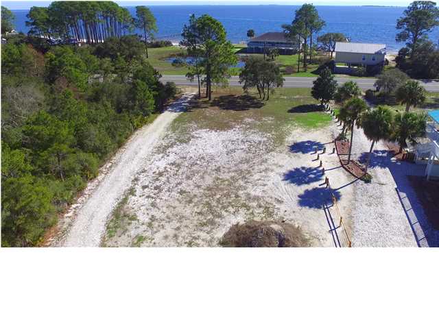 2081 HWY 98, Carrabelle, FL 32322