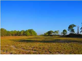 910 GULF SHORE DR, Carrabelle, FL 32322