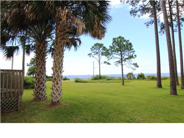 2579 HWY 98 W, Carrabelle, FL 32322