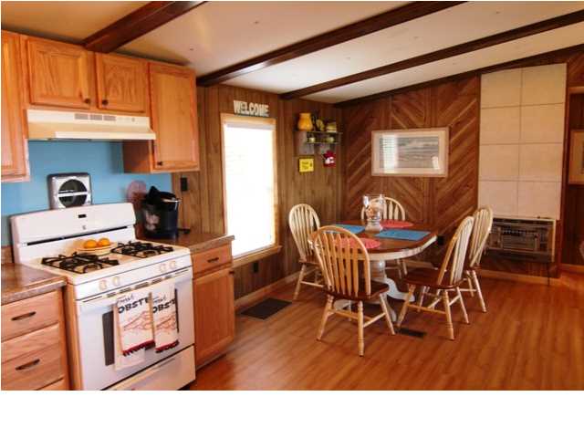 2579 HWY 98 W, Carrabelle, FL 32322