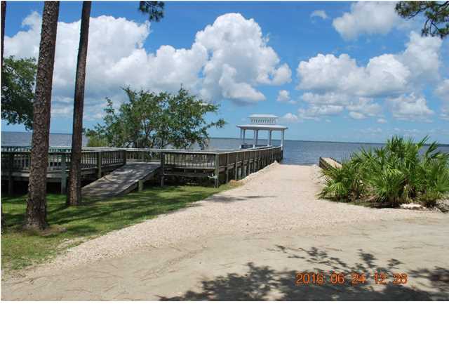 305 SWEET BAY CIR, Eastpoint, FL 32328