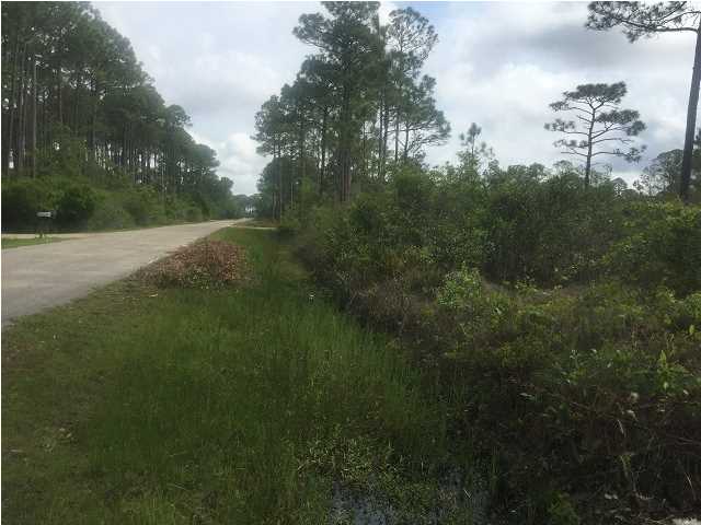 326 EAST BAY DR, Eastpoint, FL 32328