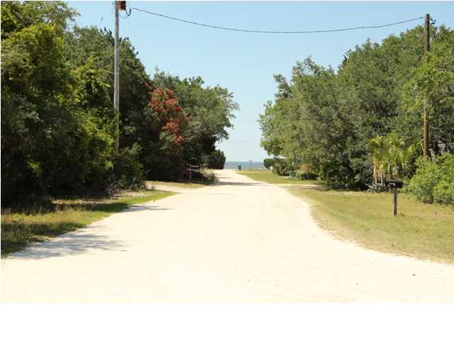 508 WEST BAYSHORE DR, ST. George Island, FL 32328
