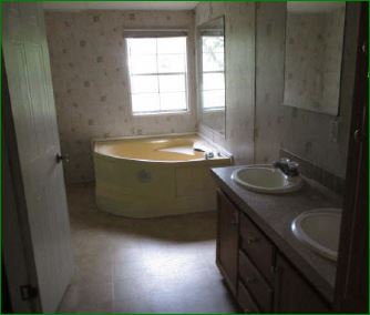 24 Broad AveGretna, FL, 32332Gadsden County