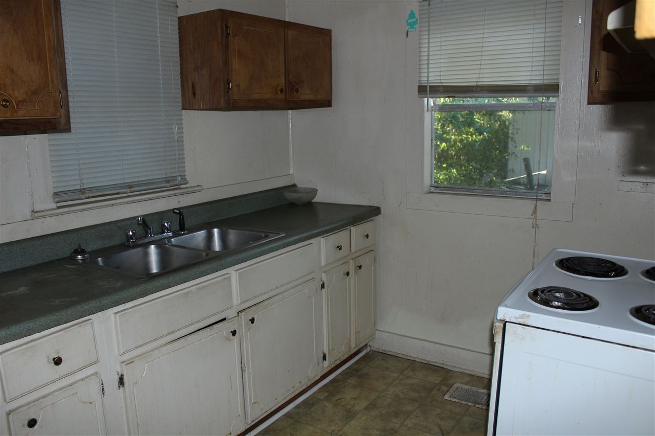 126 NE Schillings, Madison, FL 32340