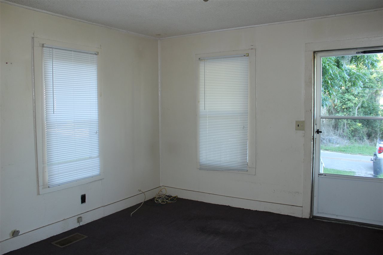 126 NE Schillings, Madison, FL 32340