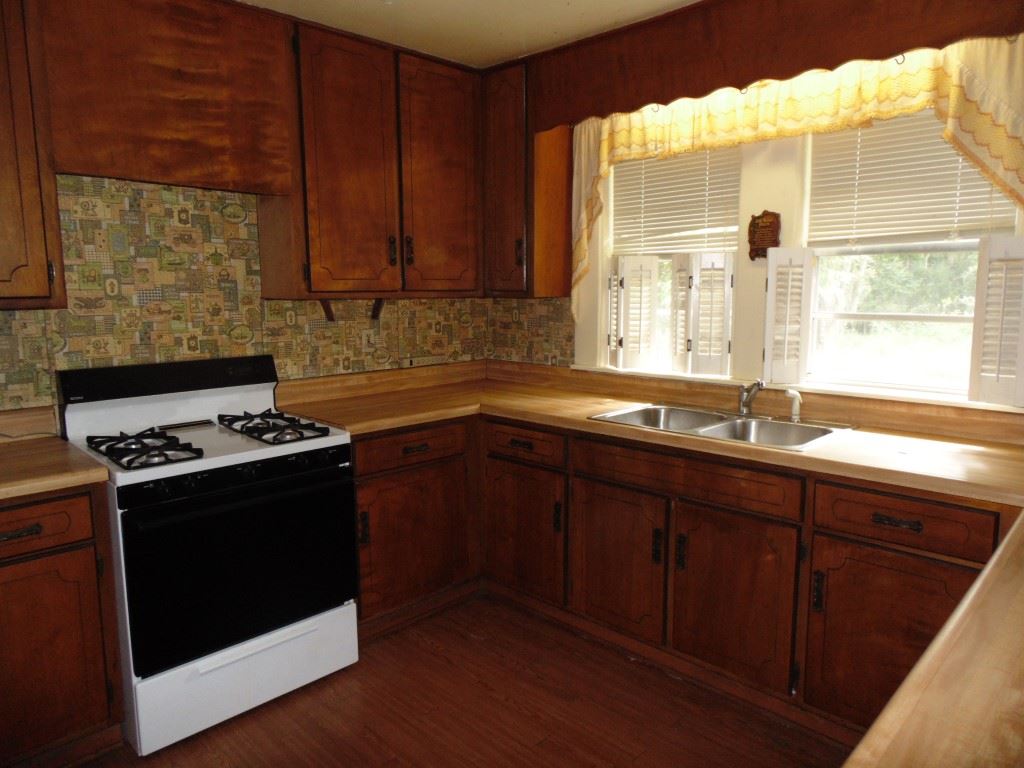 554 NE Colin Kelly, Madison, FL 32340