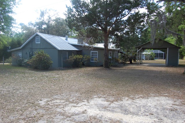 1612 Cenral Ave, Steinhatchee, FL 32359