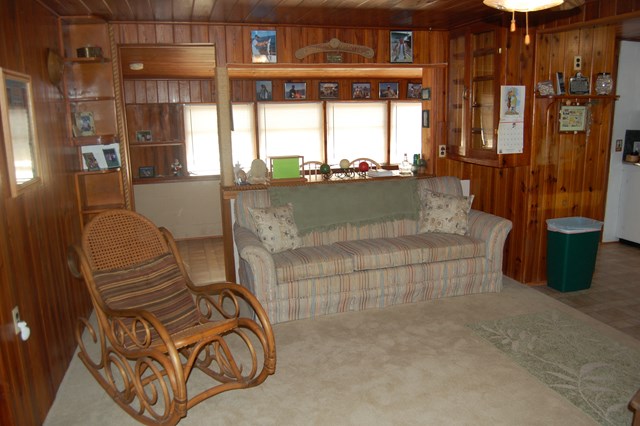 1612 Cenral Ave, Steinhatchee, FL 32359