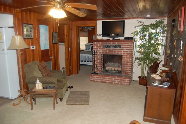 1612 Cenral Ave, Steinhatchee, FL 32359