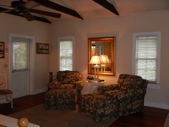 317 Lisette Lane NE, Steinhatchee, FL 32359