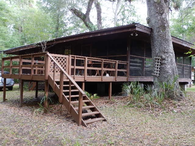 2346 Ancient Oaks Dr NE, Steinhatchee, FL 32359
