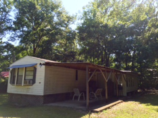 210 Main St, Steinhatchee, FL 32359