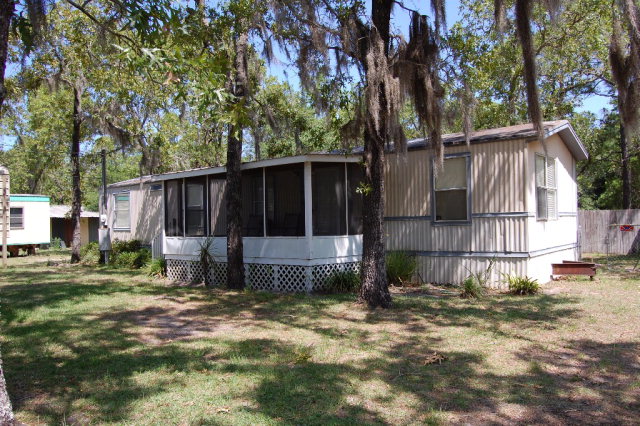 211 5th St, Steinhatchee, FL 32359