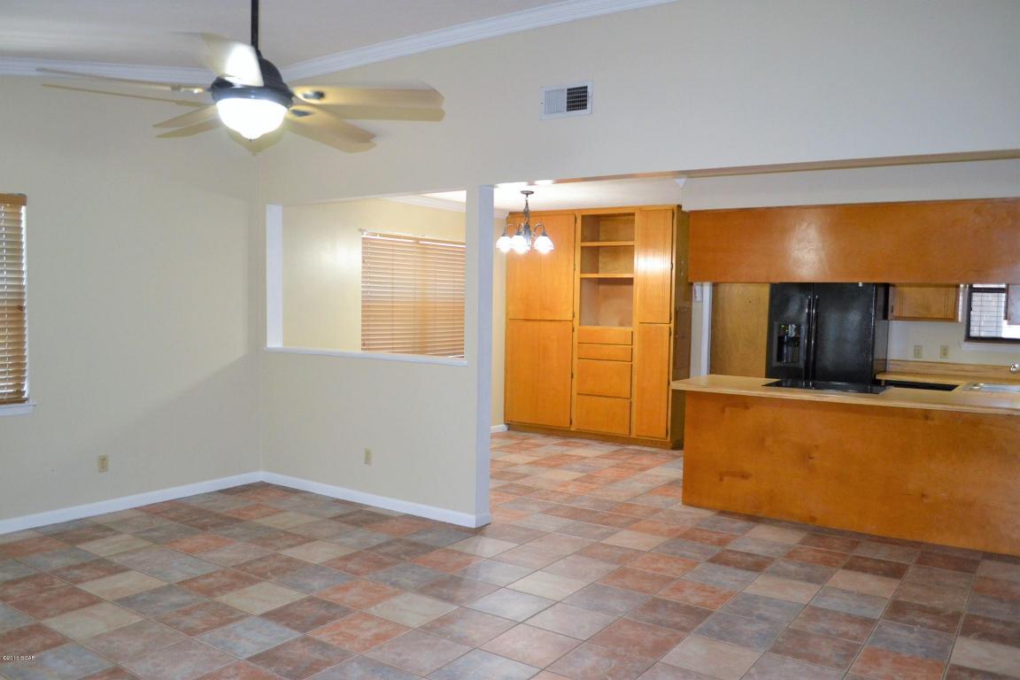 718 FLIGHT Avenue, Panama City, FL 32404