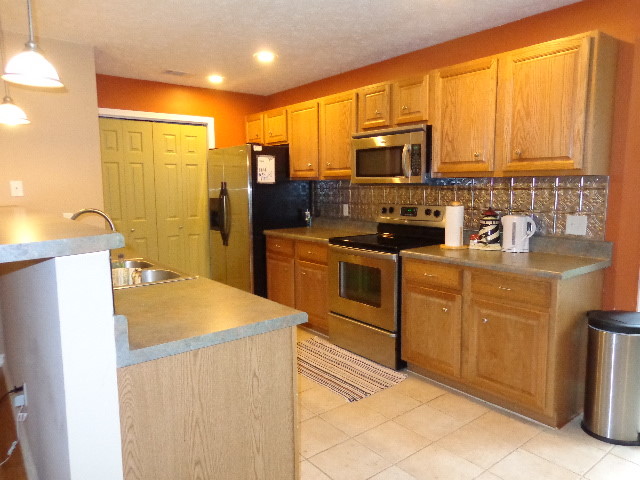 420 LOS PADRES AVE, Alford, FL 32420