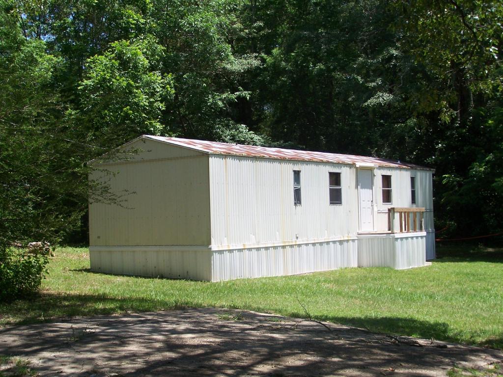 3384 HWY 2, Esto, FL 32425