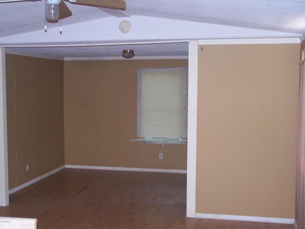 3384 HWY 2, Esto, FL 32425