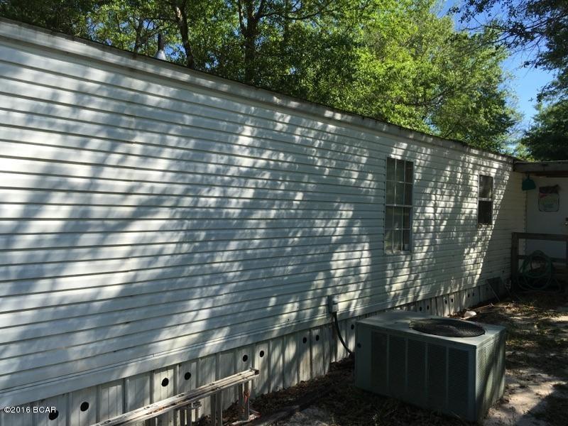 1820 FLOWING WELL RD, Bonifay, FL 32425