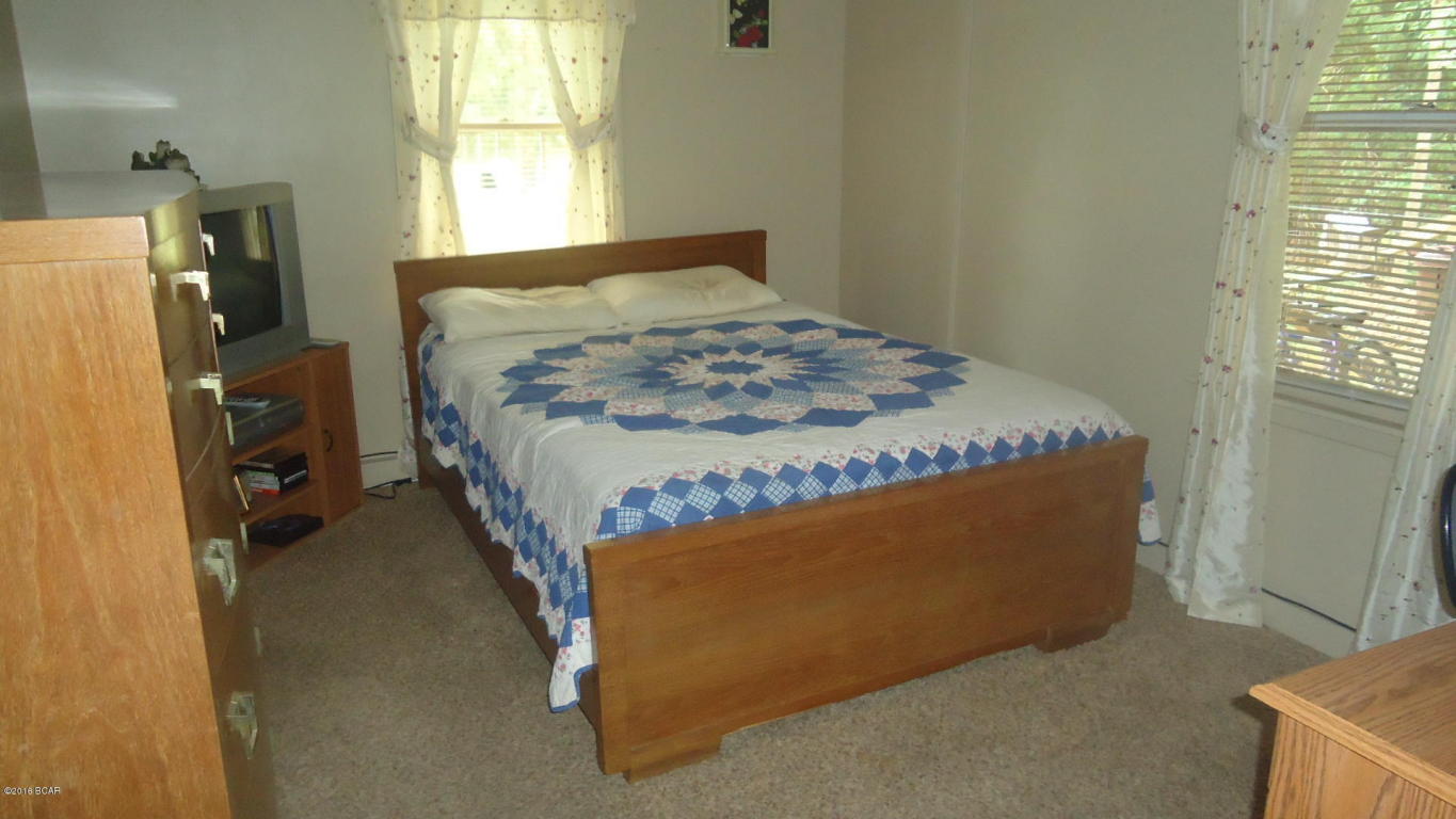 515 2ND Street, Chipley, FL 32428