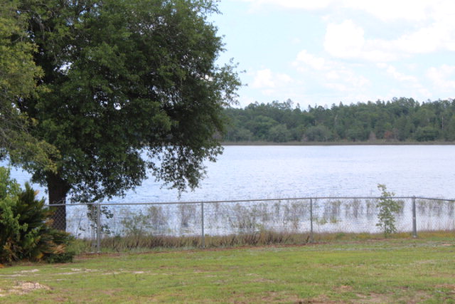 2102 Preston Circle, Chipley, FL 32428