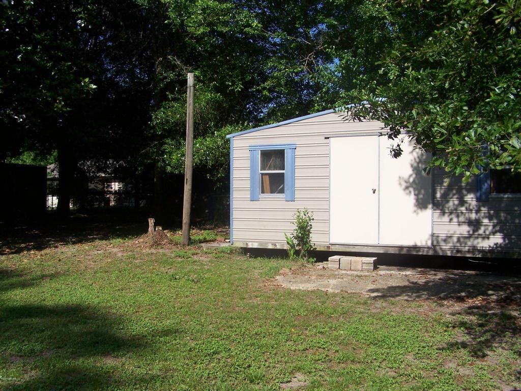 576 2ND Street, Chipley, FL 32428