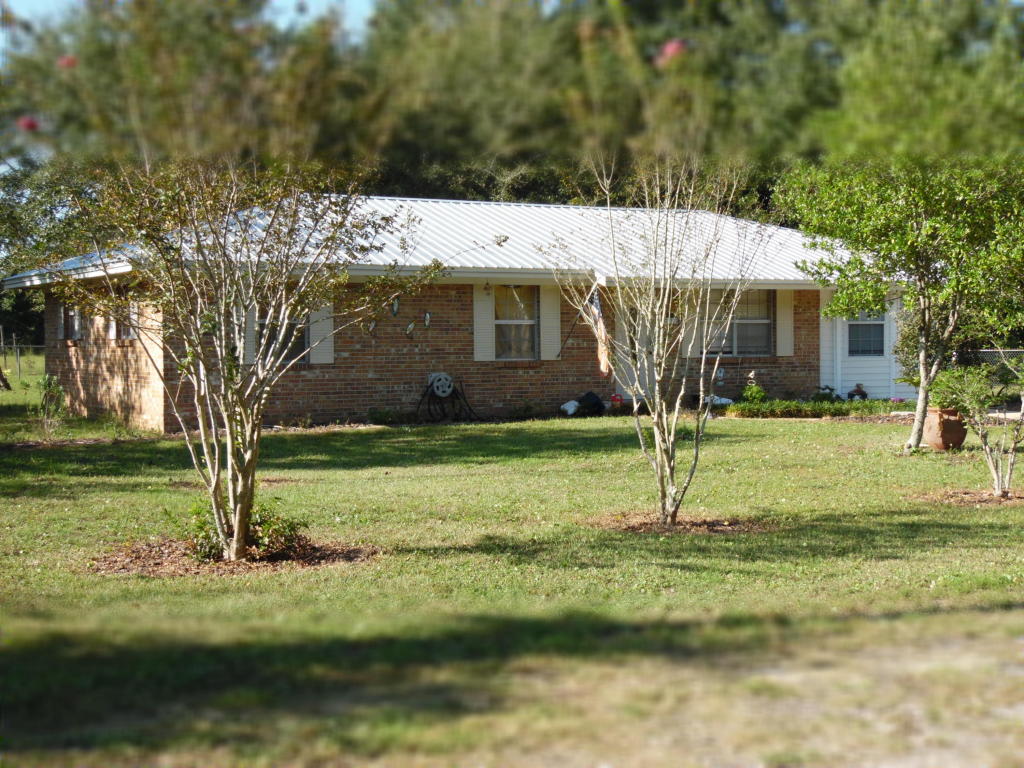 132 Sidney Avenue, Defuniak Springs, FL 32433