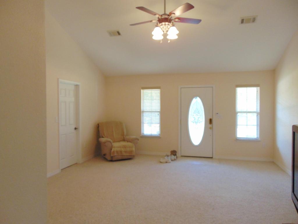 256 E Tulip Avenue, Defuniak Springs, FL 32433