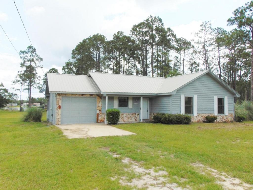 1070 Caswell Road, Defuniak Springs, FL 32433