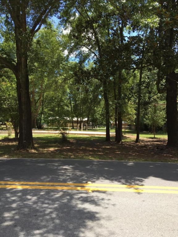 20 Lee Street, Defuniak Springs, FL 32433