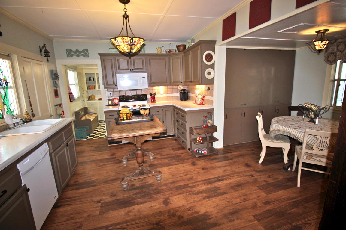 258 S 11TH Street, Defuniak Springs, FL 32435