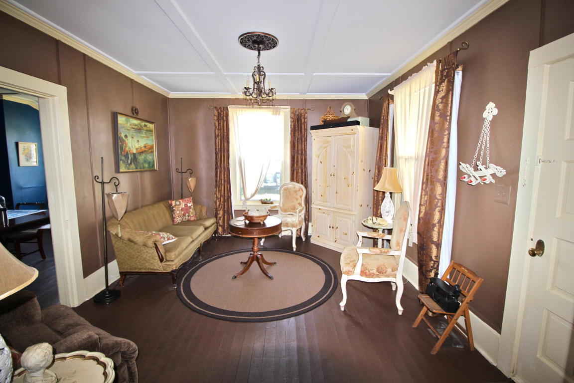 258 S 11TH Street, Defuniak Springs, FL 32435