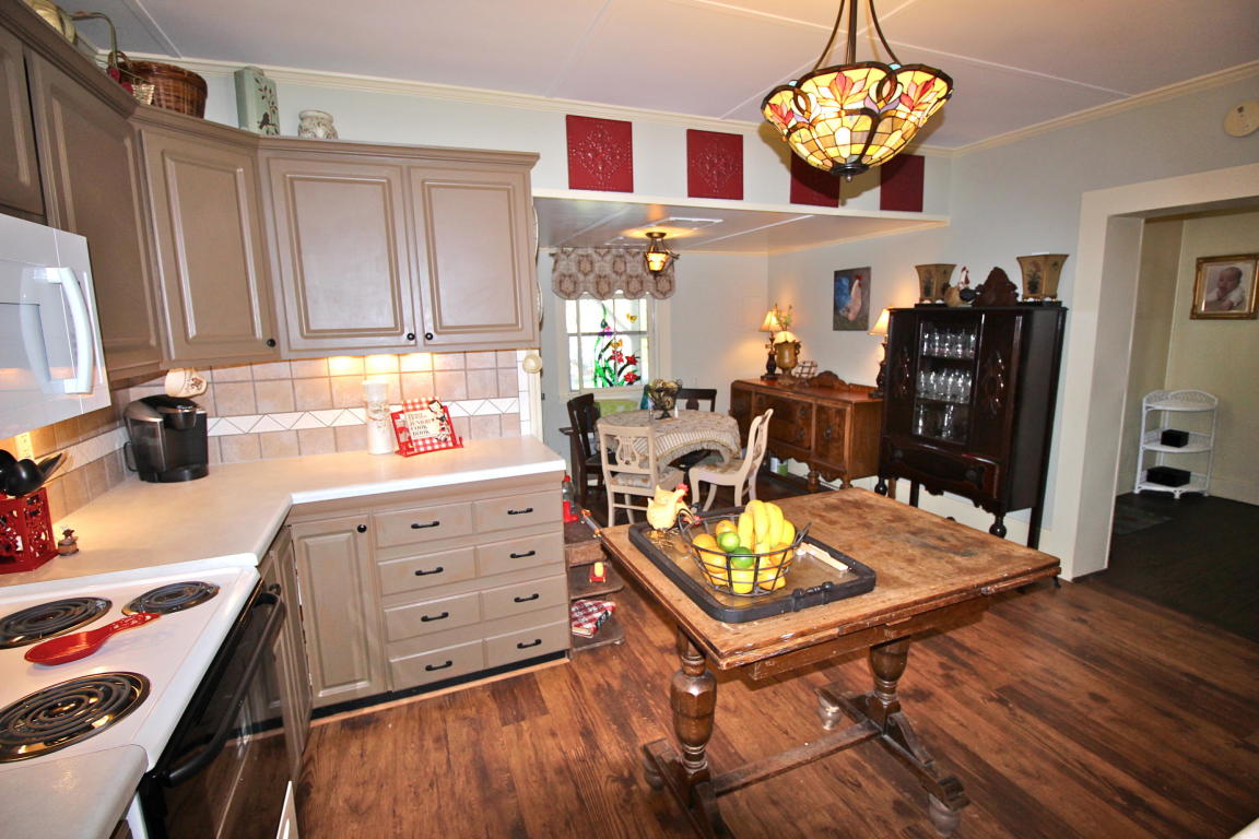 258 S 11TH Street, Defuniak Springs, FL 32435