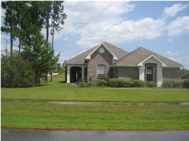 155 Clubhouse Drive, Freeport, FL 32439
