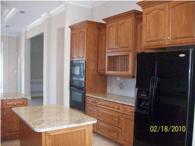 155 Clubhouse Drive, Freeport, FL 32439