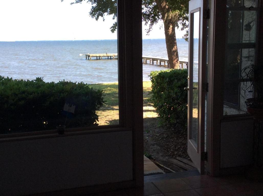 159 Dolphin Cove, Freeport, FL 32439