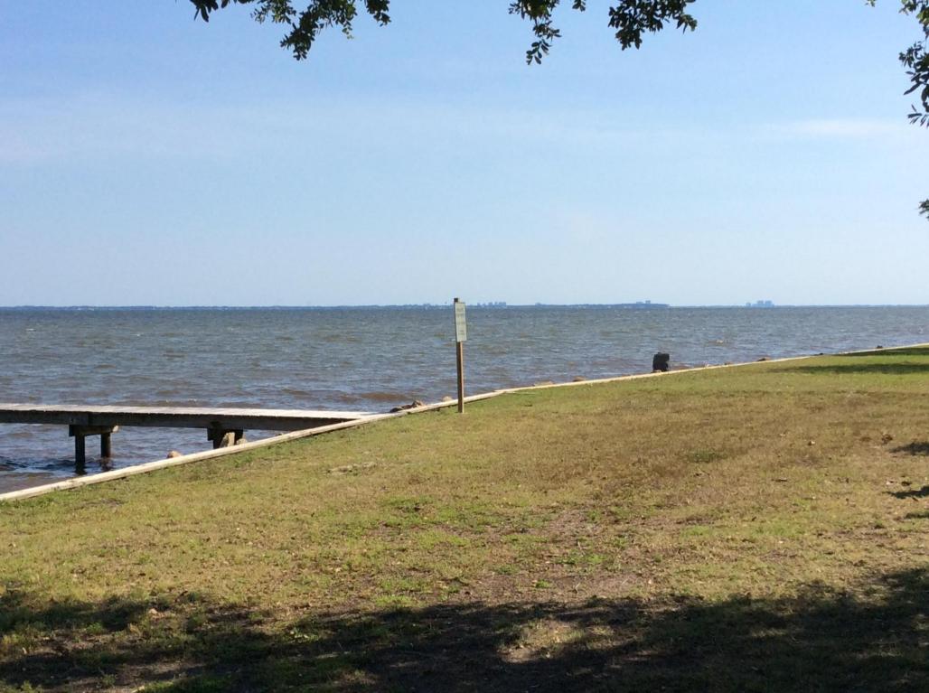 159 Dolphin Cove, Freeport, FL 32439