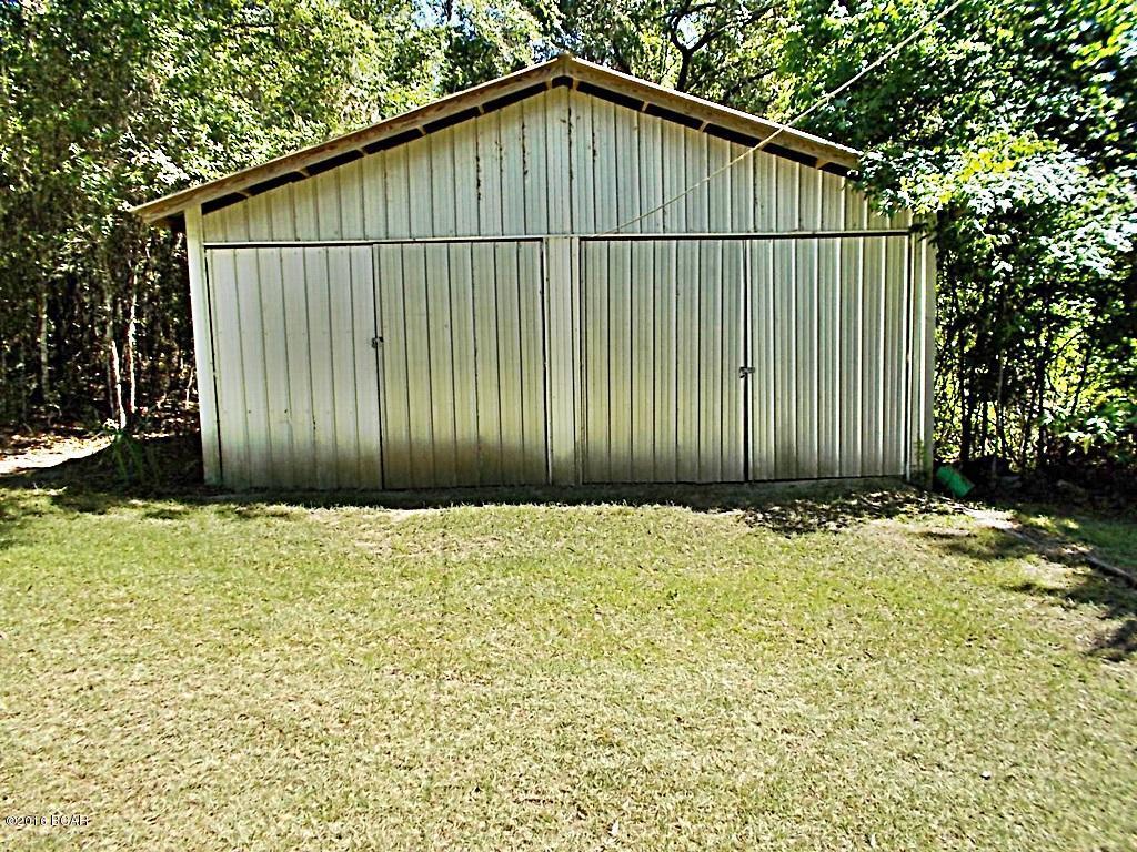 1269 Pond Lane, Grand Ridge, FL 32442