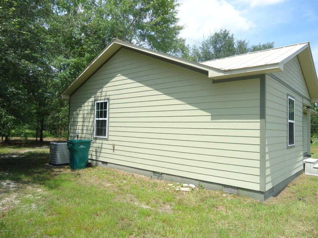 6587 GRANDE OAK, Grand Ridge, FL 32442