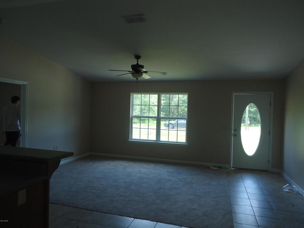 6587 GRANDE OAK, Grand Ridge, FL 32442