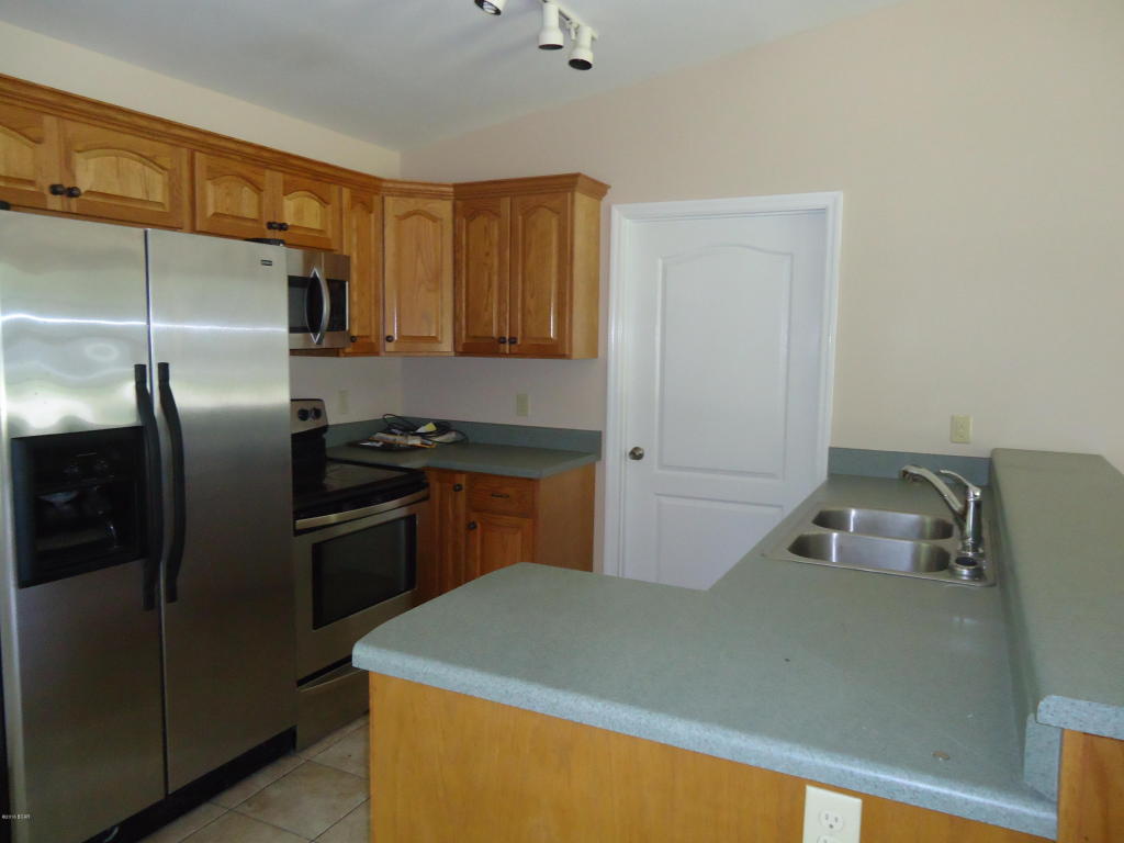 6587 GRANDE OAK, Grand Ridge, FL 32442