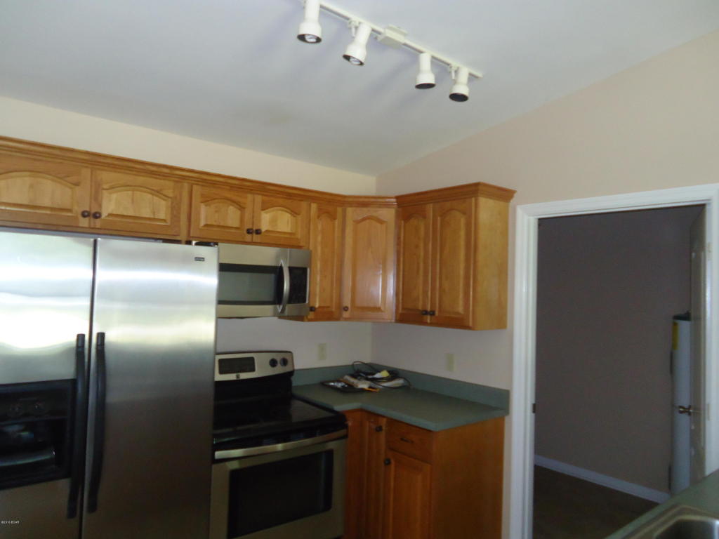 6587 GRANDE OAK, Grand Ridge, FL 32442